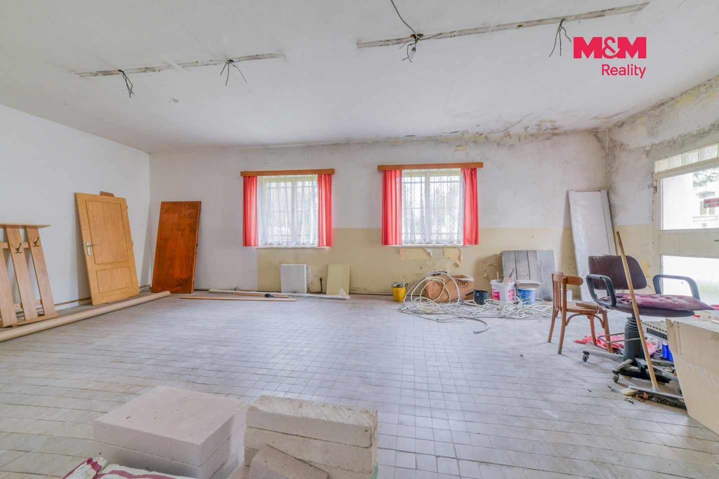 Prodej komerčního prostoru 94 m² - foto 3