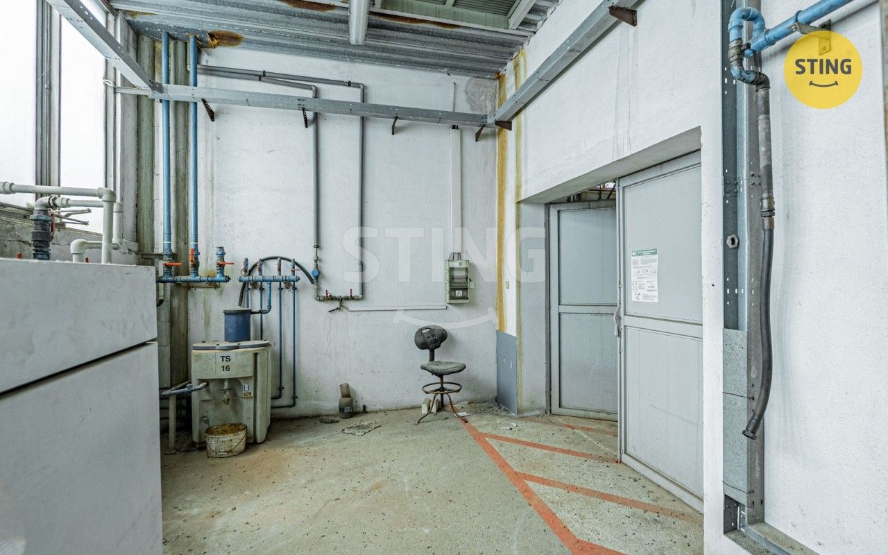 Prodej komerčního prostoru 5979 m² - foto 16