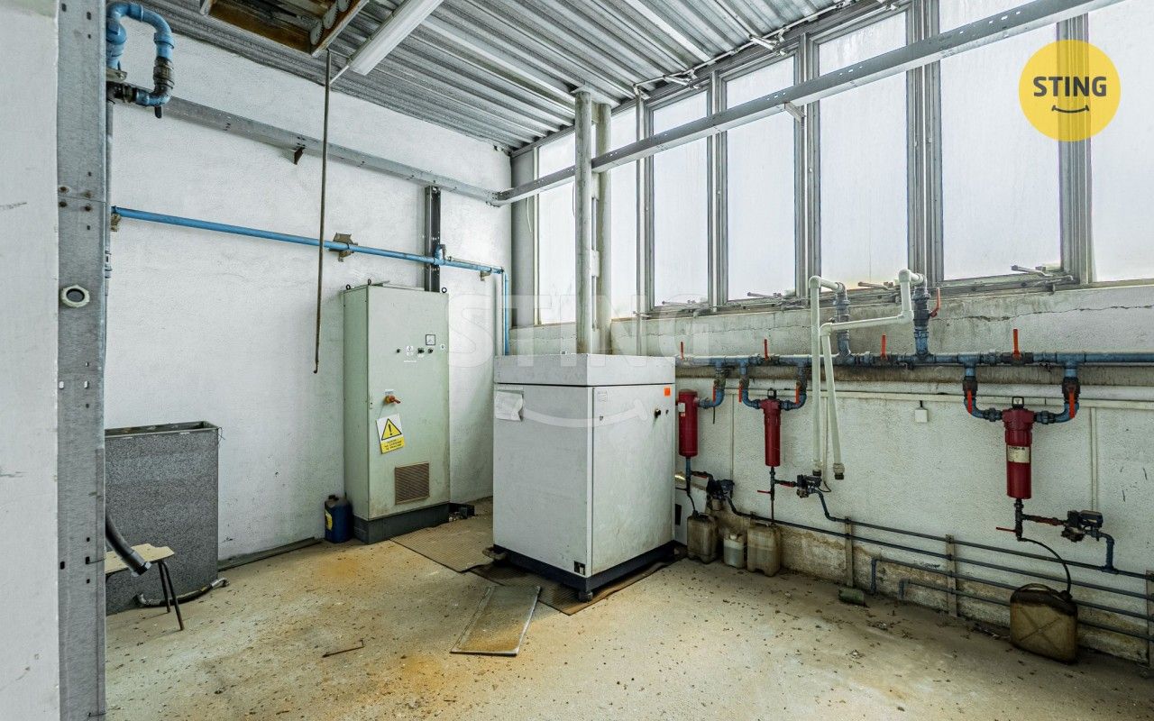 Prodej komerčního prostoru 5979 m² - foto 17