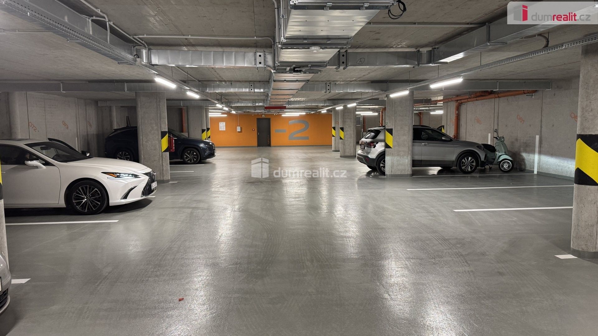 Pronájem nemovitosti 8772 m² - foto 3