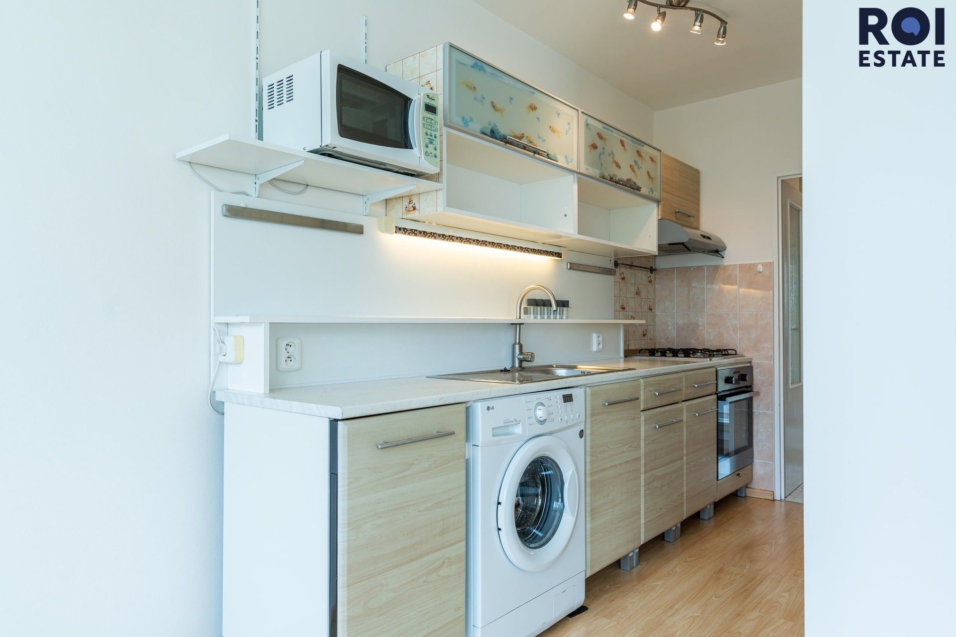 Pronájem bytu 3+kk 71 m² - foto 4