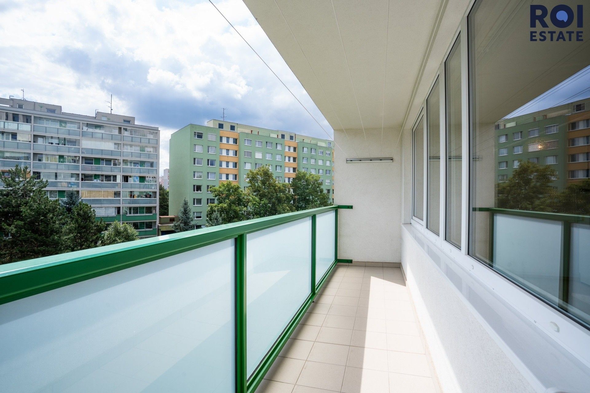Pronájem bytu 3+kk 71 m² - foto 2