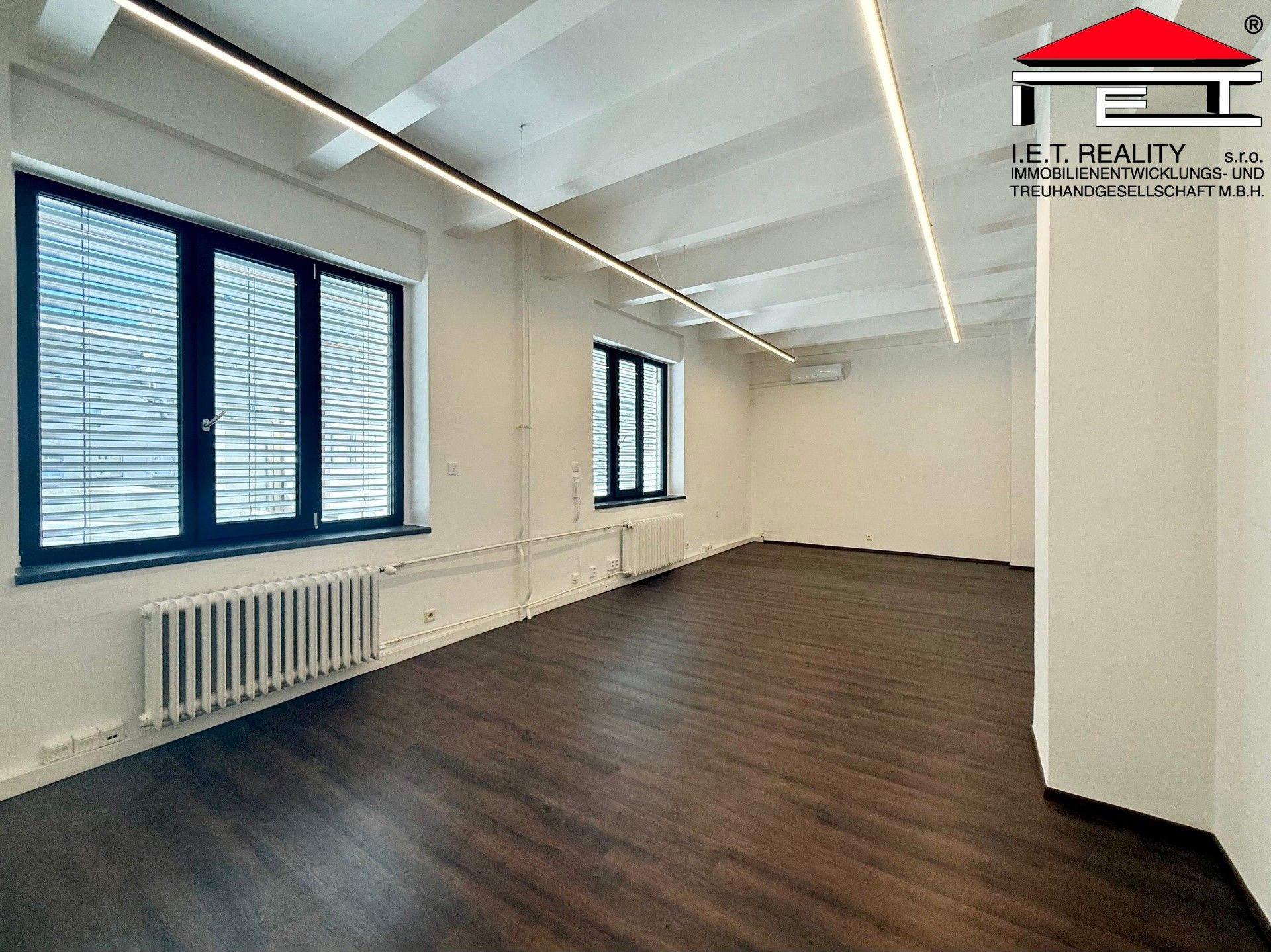 Pronájem komerčního prostoru 35 m² - foto 1