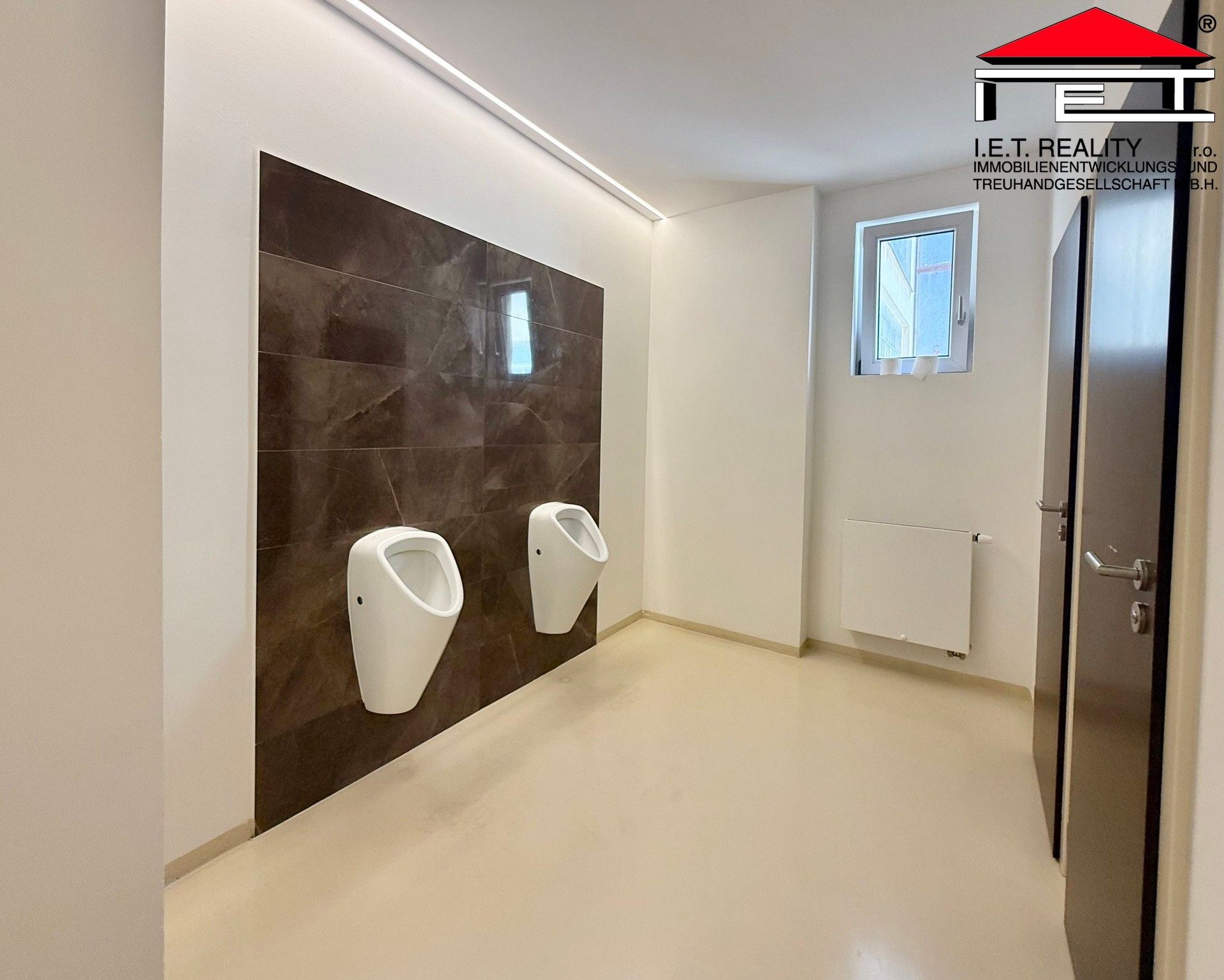 Pronájem komerčního prostoru 35 m² - foto 7
