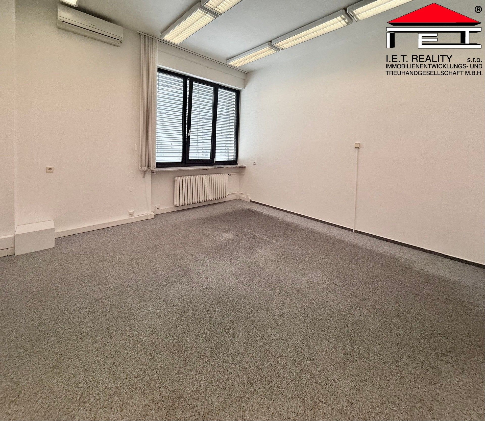 Pronájem komerčního prostoru 30 m² - foto 2