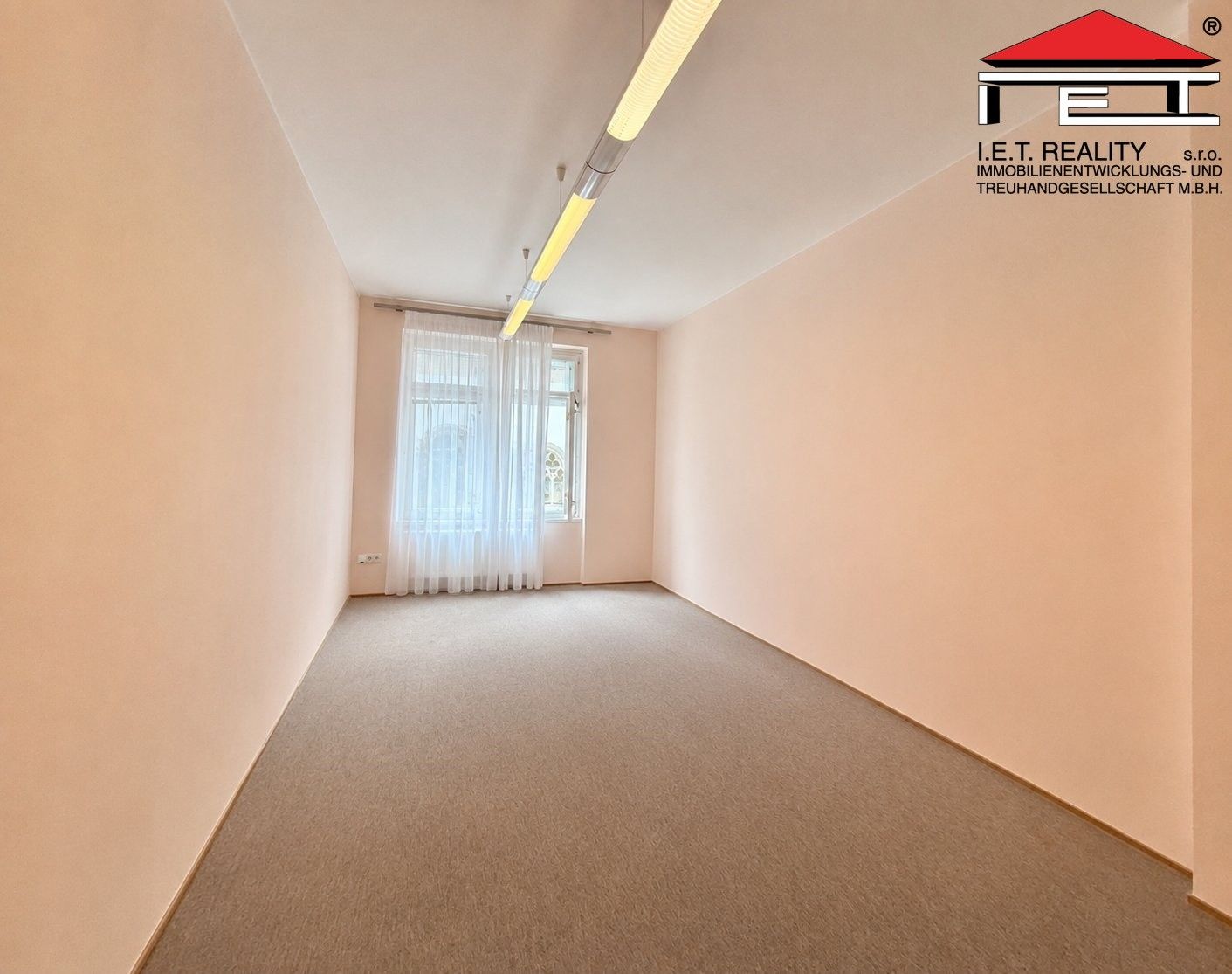 Pronájem komerčního prostoru 87 m² - foto 7