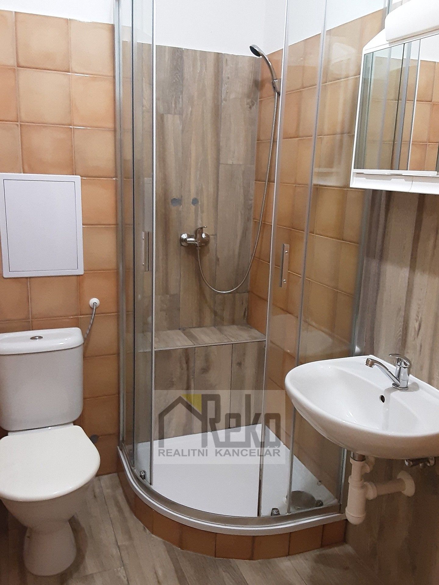 Pronájem bytu 1+kk 30 m² - foto 4