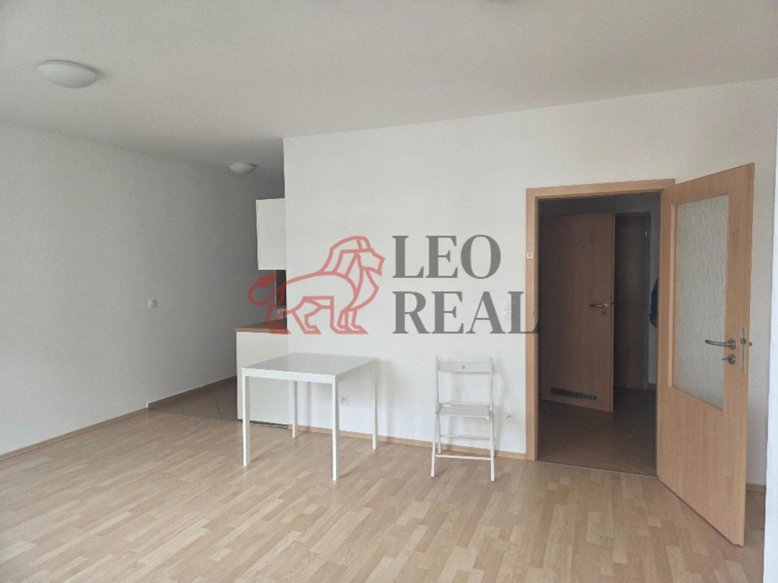 Pronájem bytu 1+kk 29 m² - foto 4