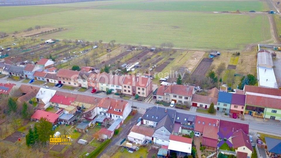 Pronájem bytu 3+1 77 m² - foto 15