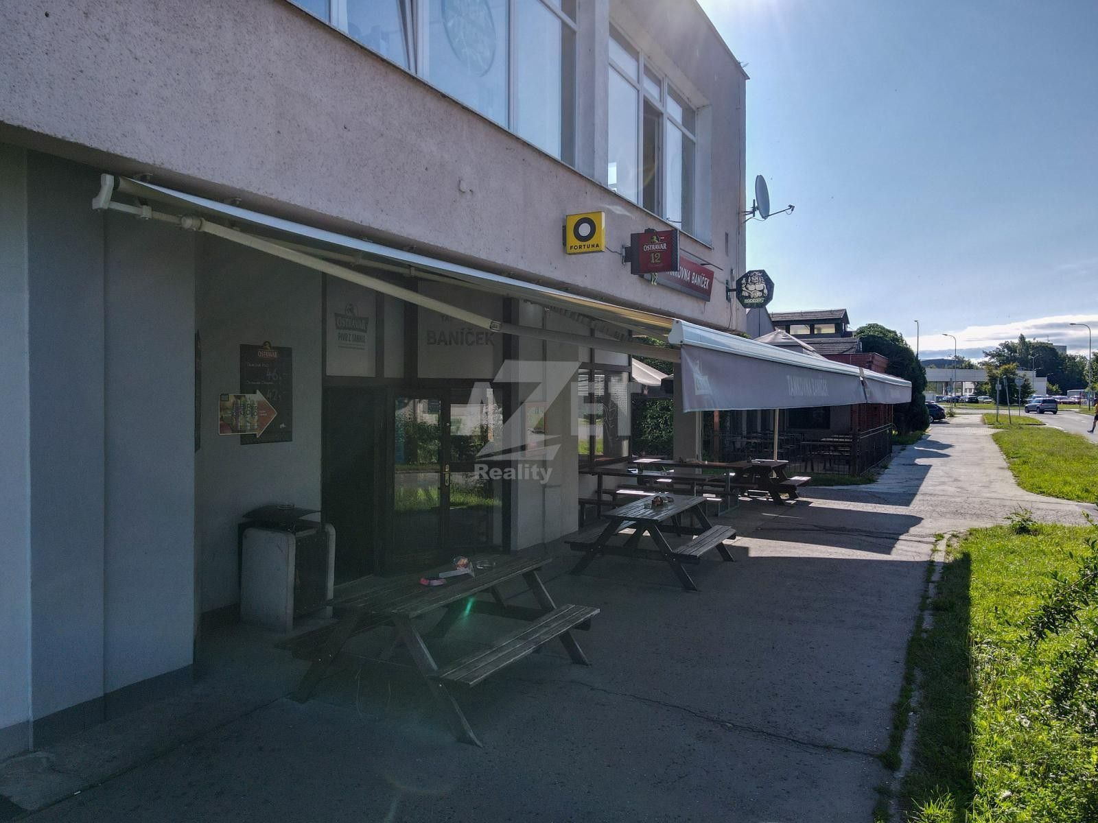Pronájem komerčního prostoru 260 m² - foto 2