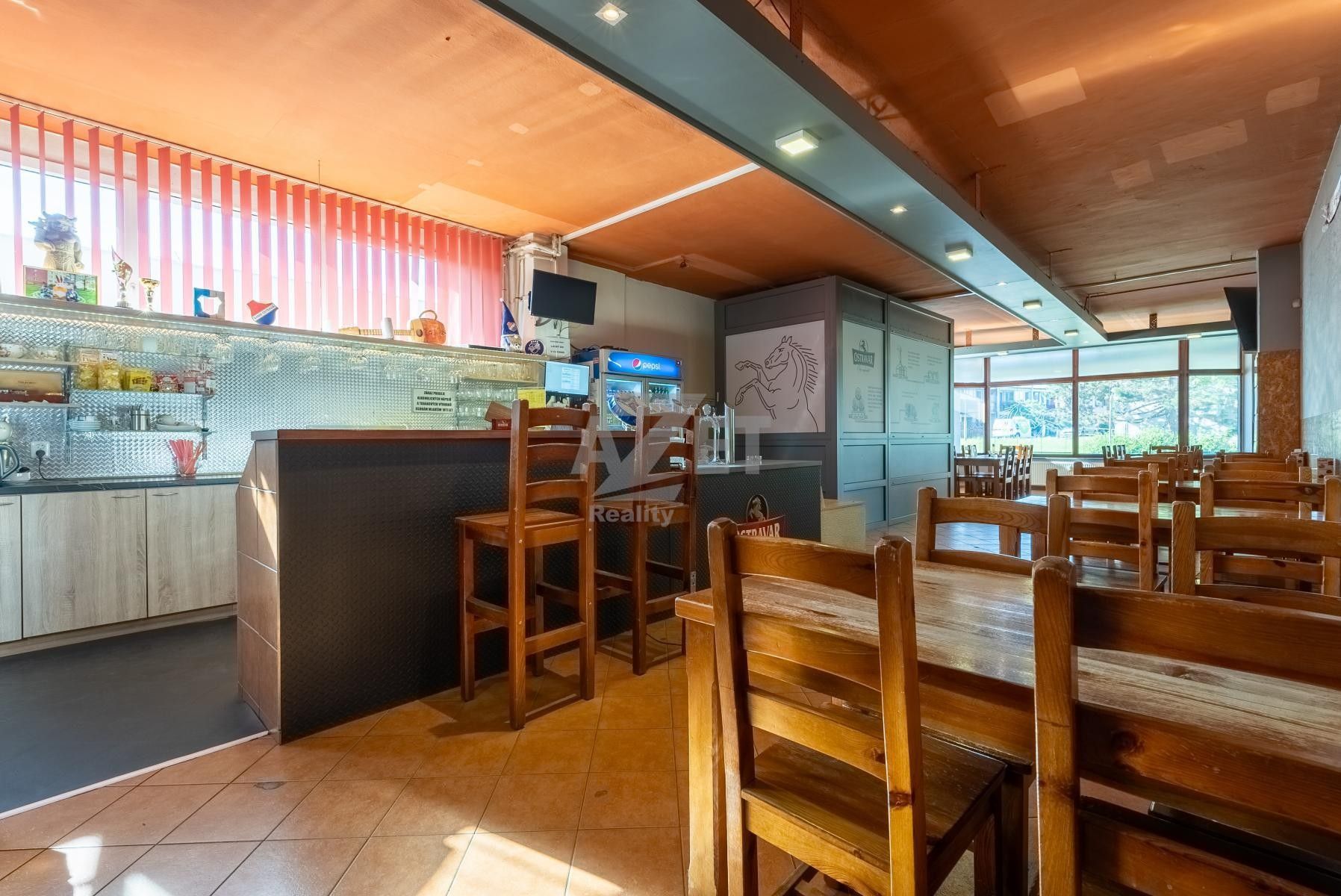 Pronájem komerčního prostoru 260 m² - foto 8