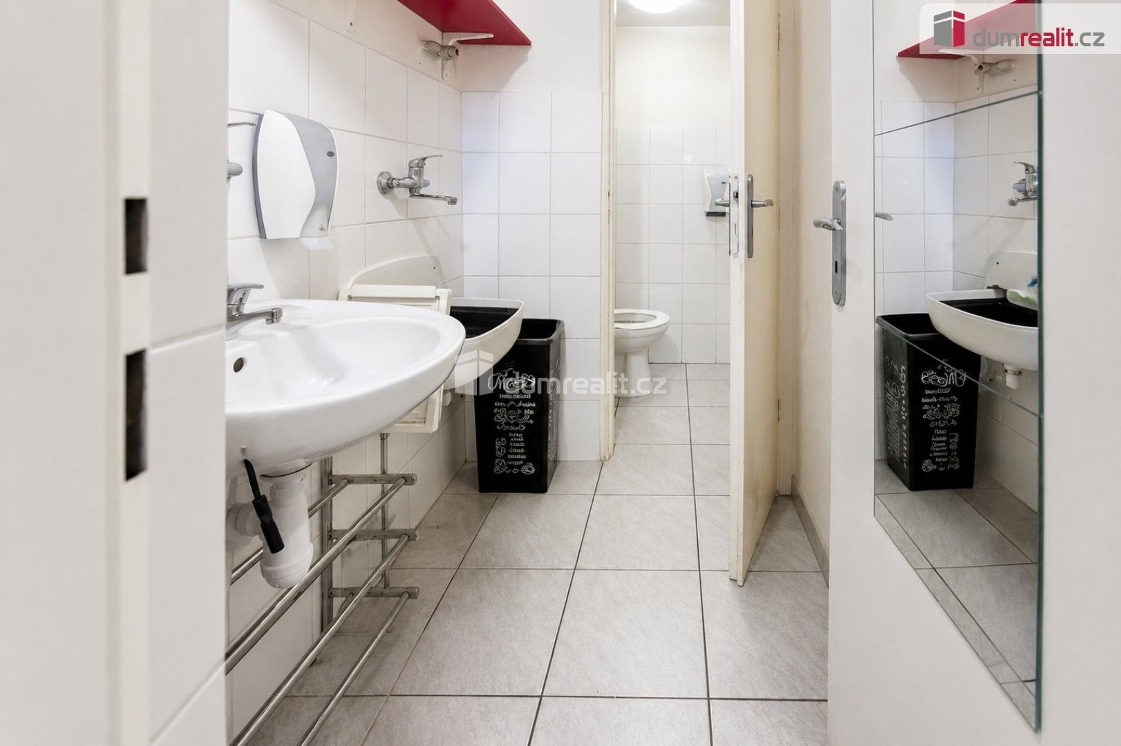 Prodej komerčního prostoru 74 m² - foto 20