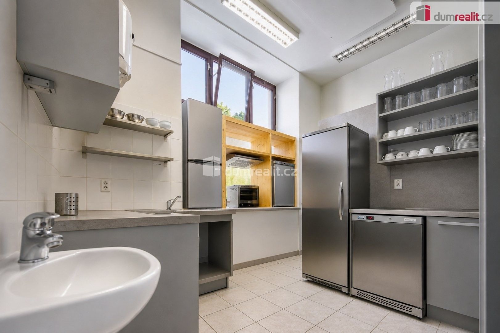 Prodej komerčního prostoru 74 m² - foto 18