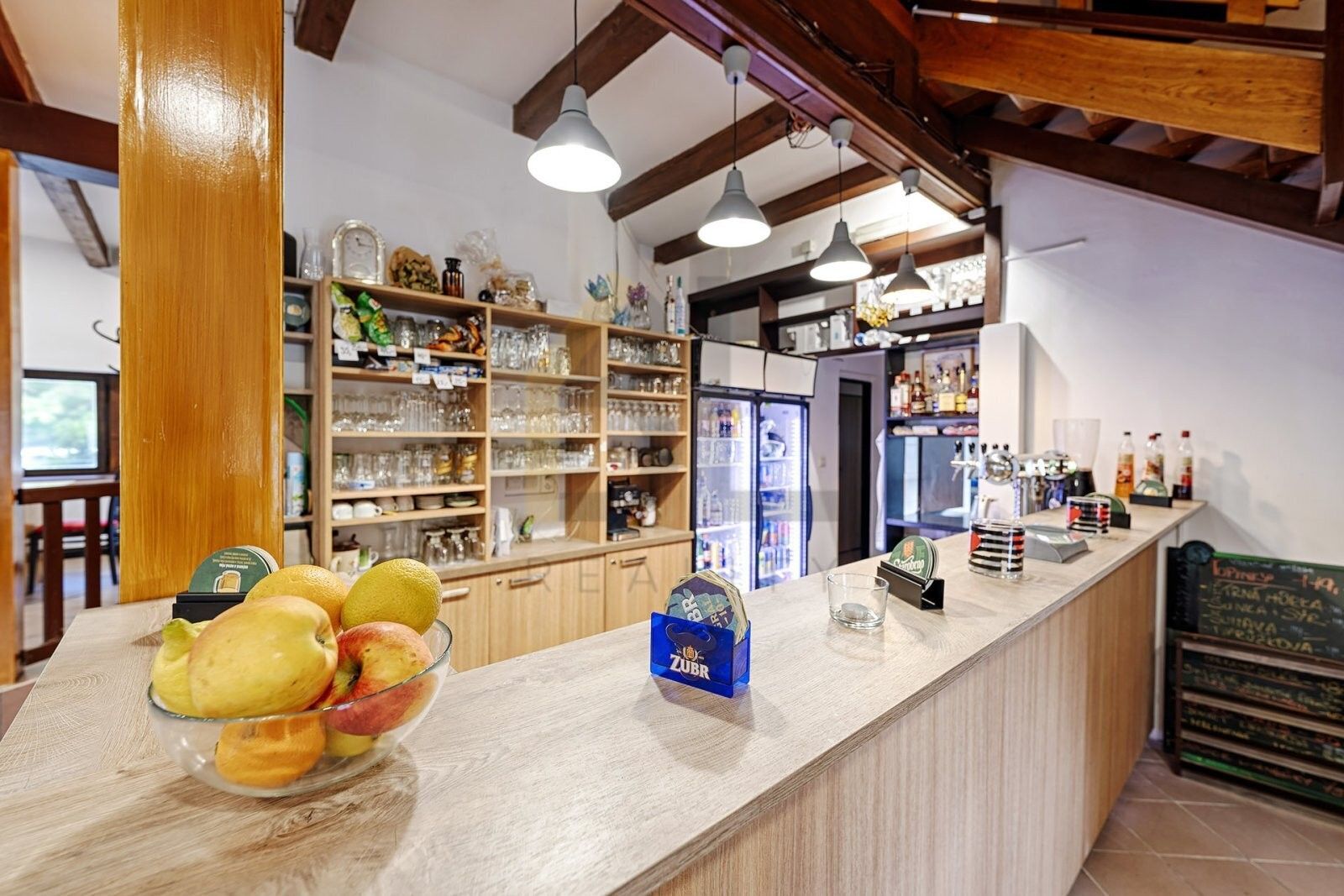 Prodej komerčního prostoru 299 m² - foto 5
