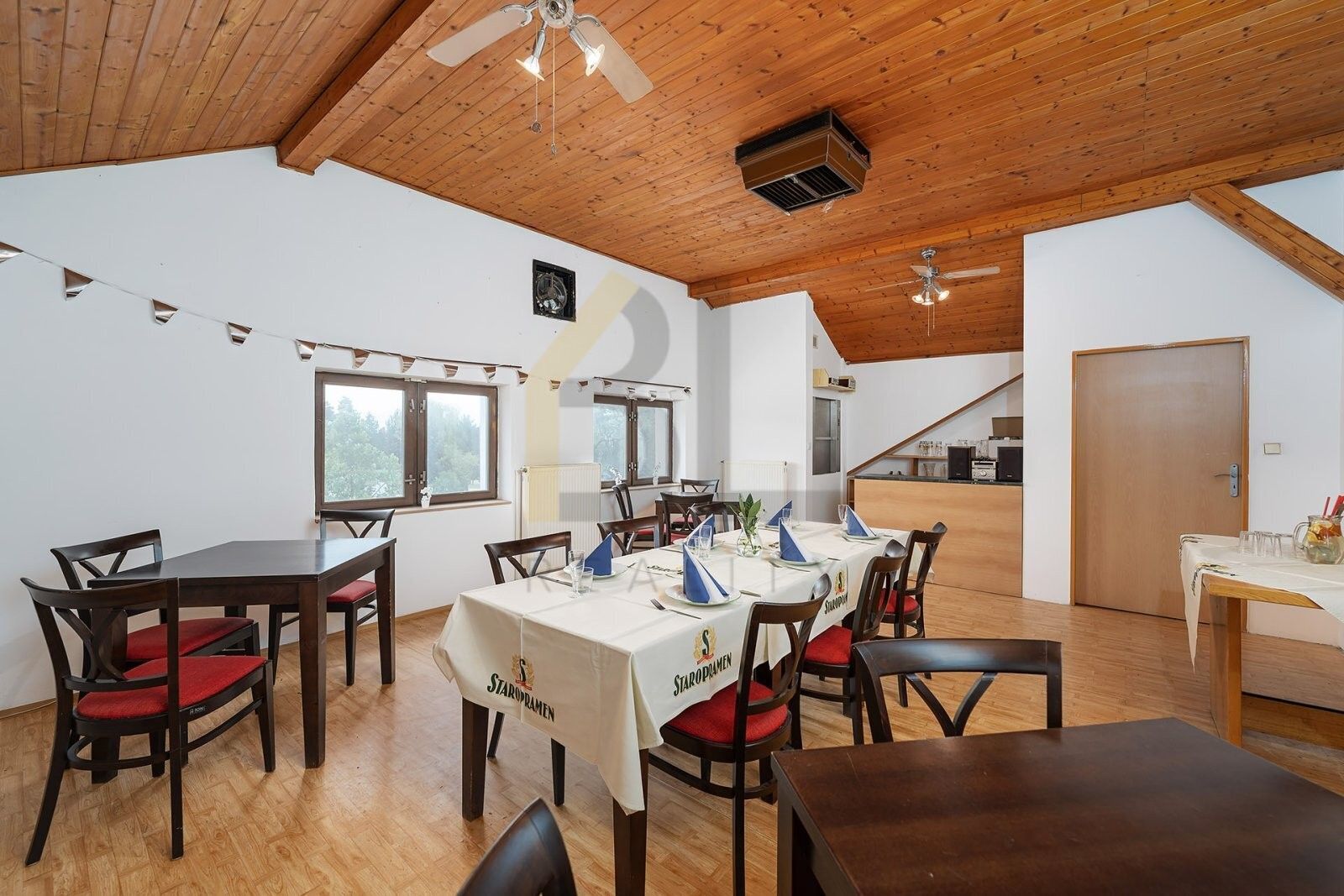 Prodej komerčního prostoru 299 m² - foto 8