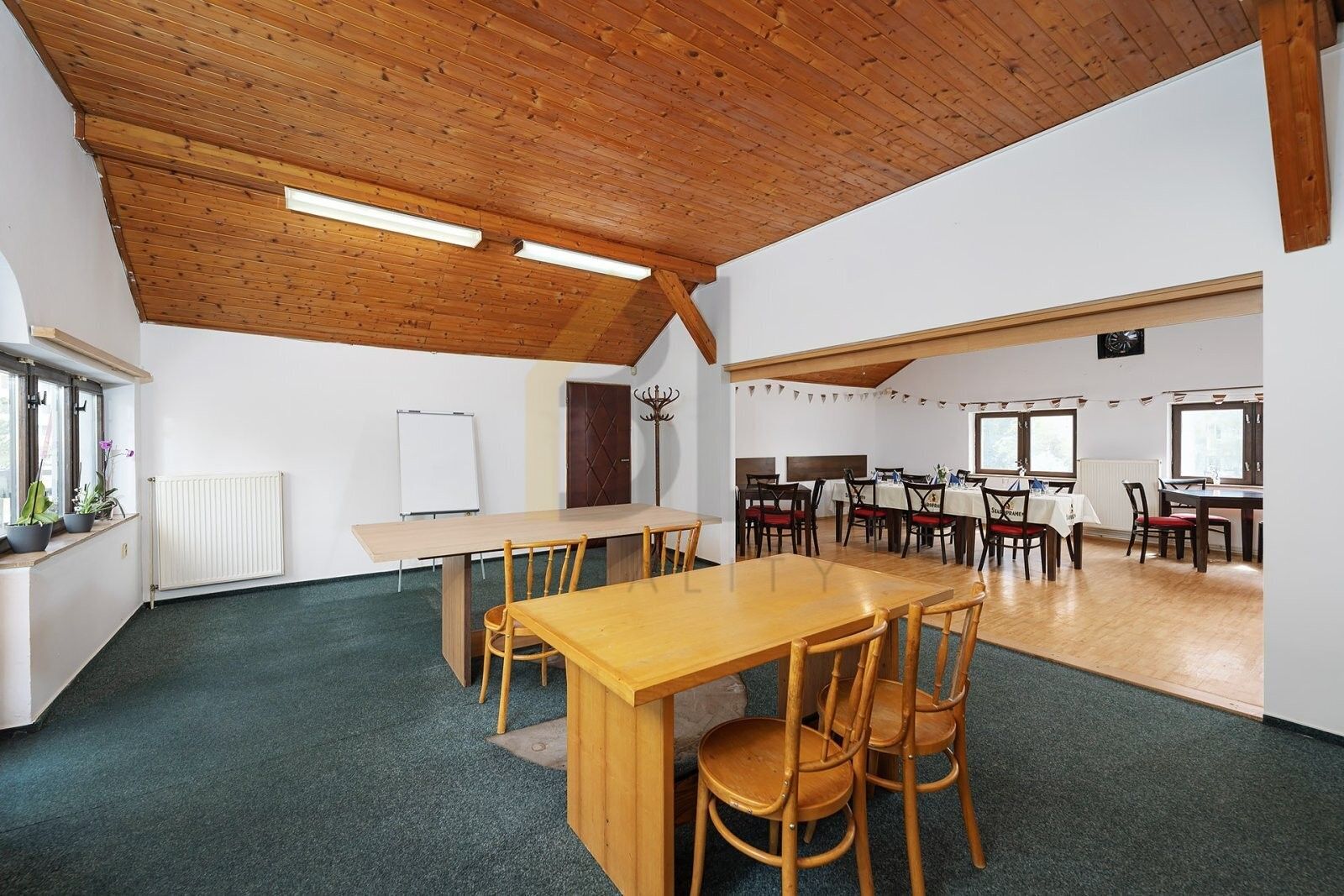 Prodej komerčního prostoru 299 m² - foto 9