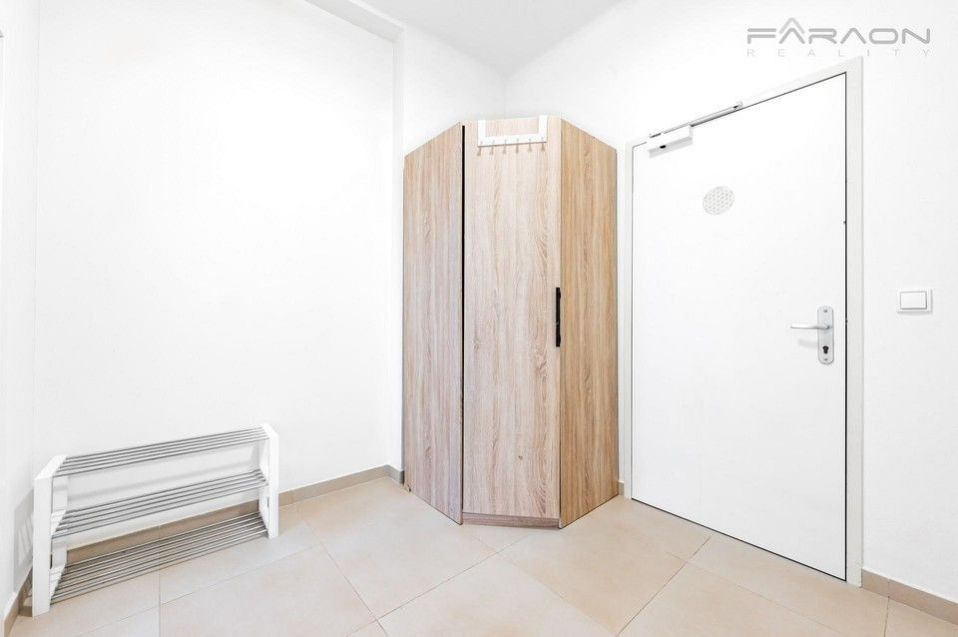 Pronájem bytu 1+kk 37 m² - foto 9