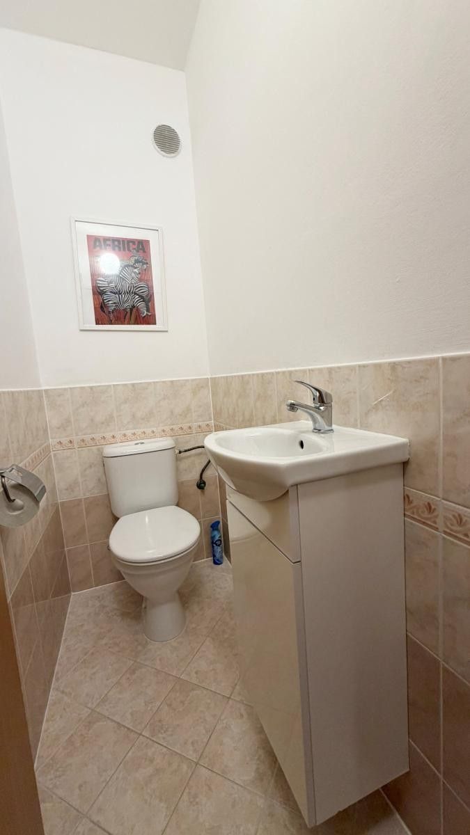 Pronájem bytu 2+kk 65 m² - foto 11