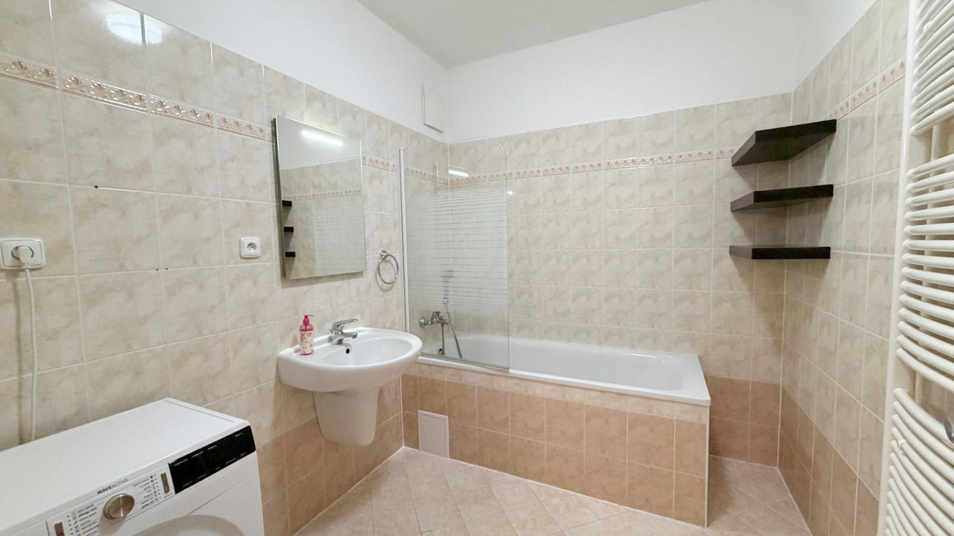 Pronájem bytu 2+kk 65 m² - foto 9