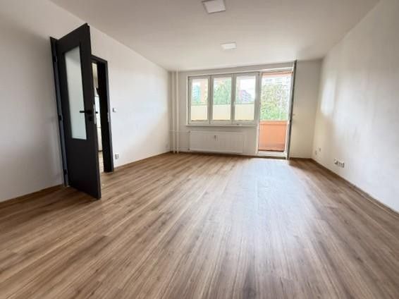 Pronájem bytu 3+1 78 m² - foto 6