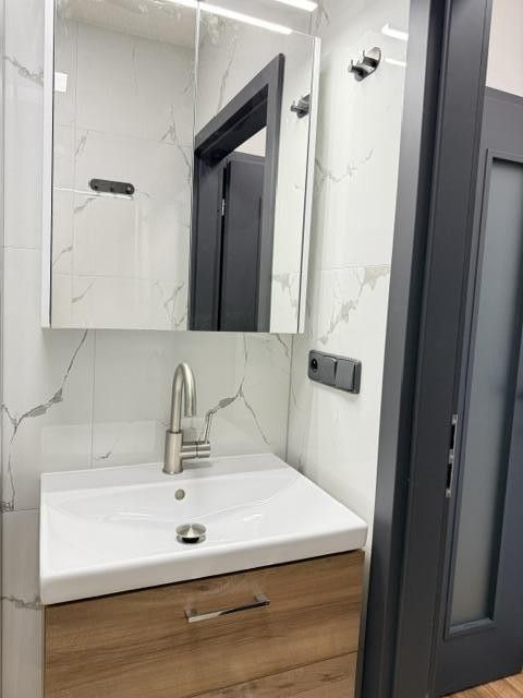 Pronájem bytu 3+1 78 m² - foto 13