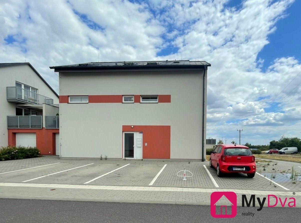 Prodej nemovitosti 12 m² - foto 1