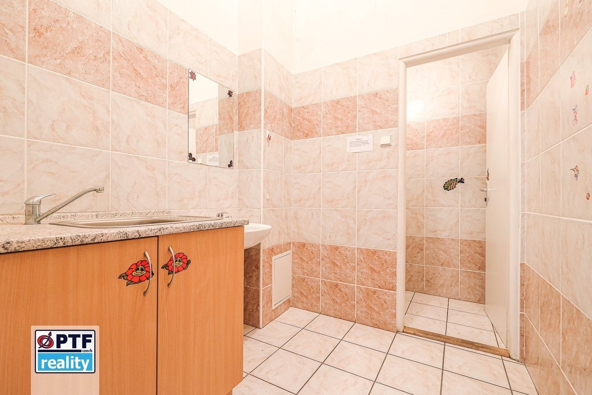 Pronájem komerčního prostoru 31 m² - foto 4