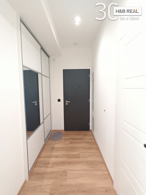 Pronájem bytu 2+kk 60 m² - foto 10