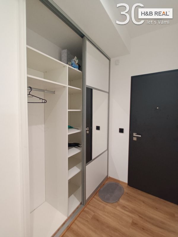 Pronájem bytu 2+kk 60 m² - foto 11