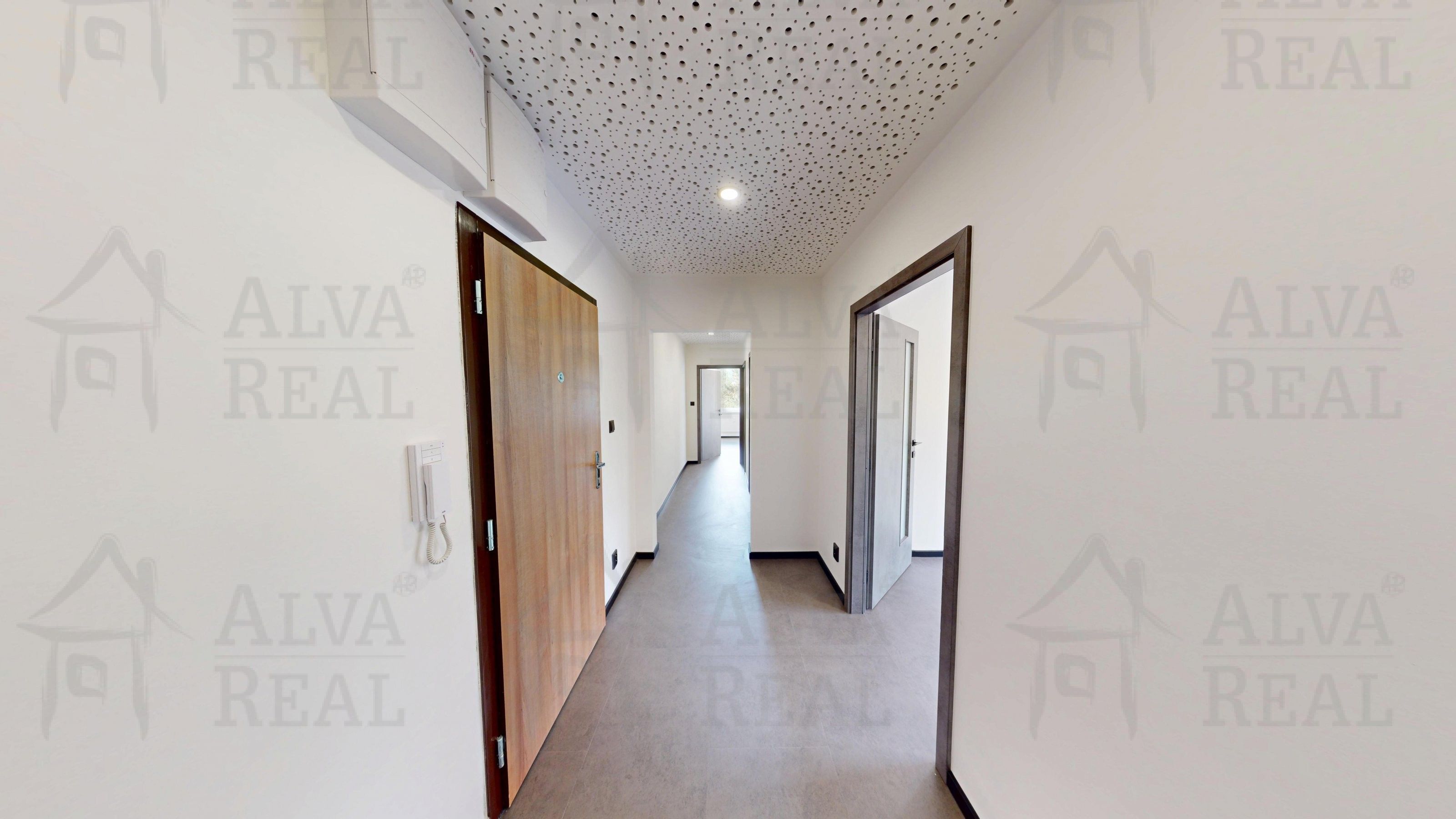 Prodej bytu 3+1 71 m² - foto 2