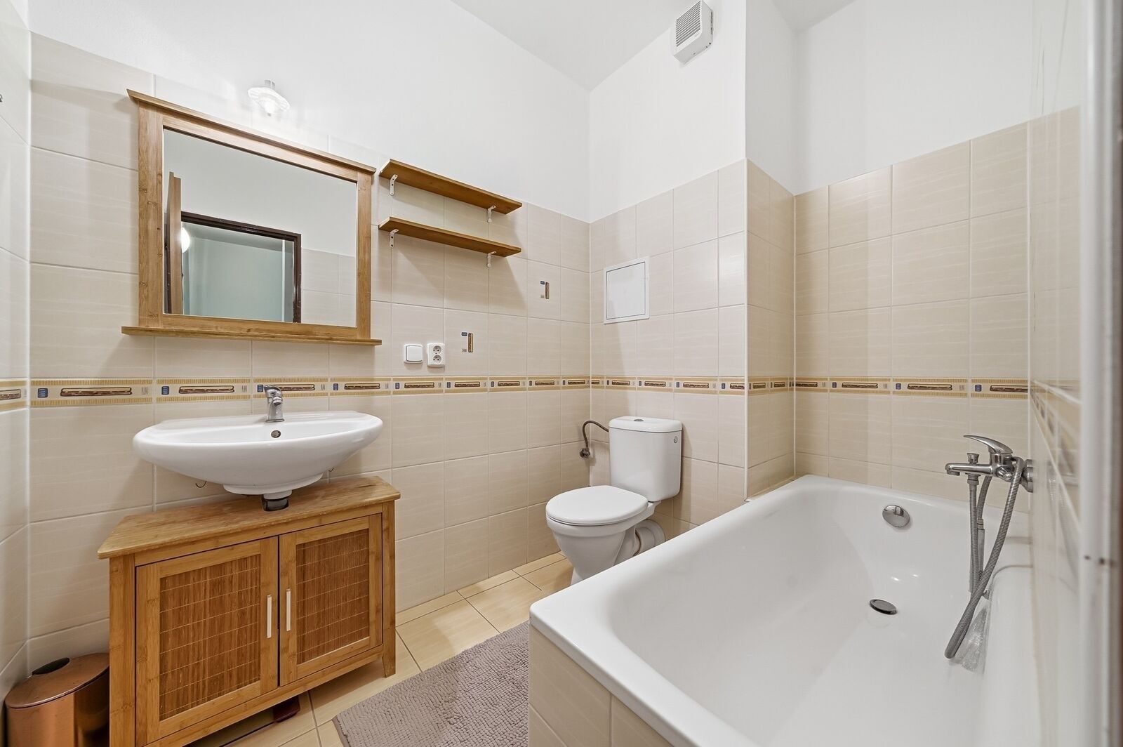 Pronájem bytu 2+kk 49 m² - foto 5