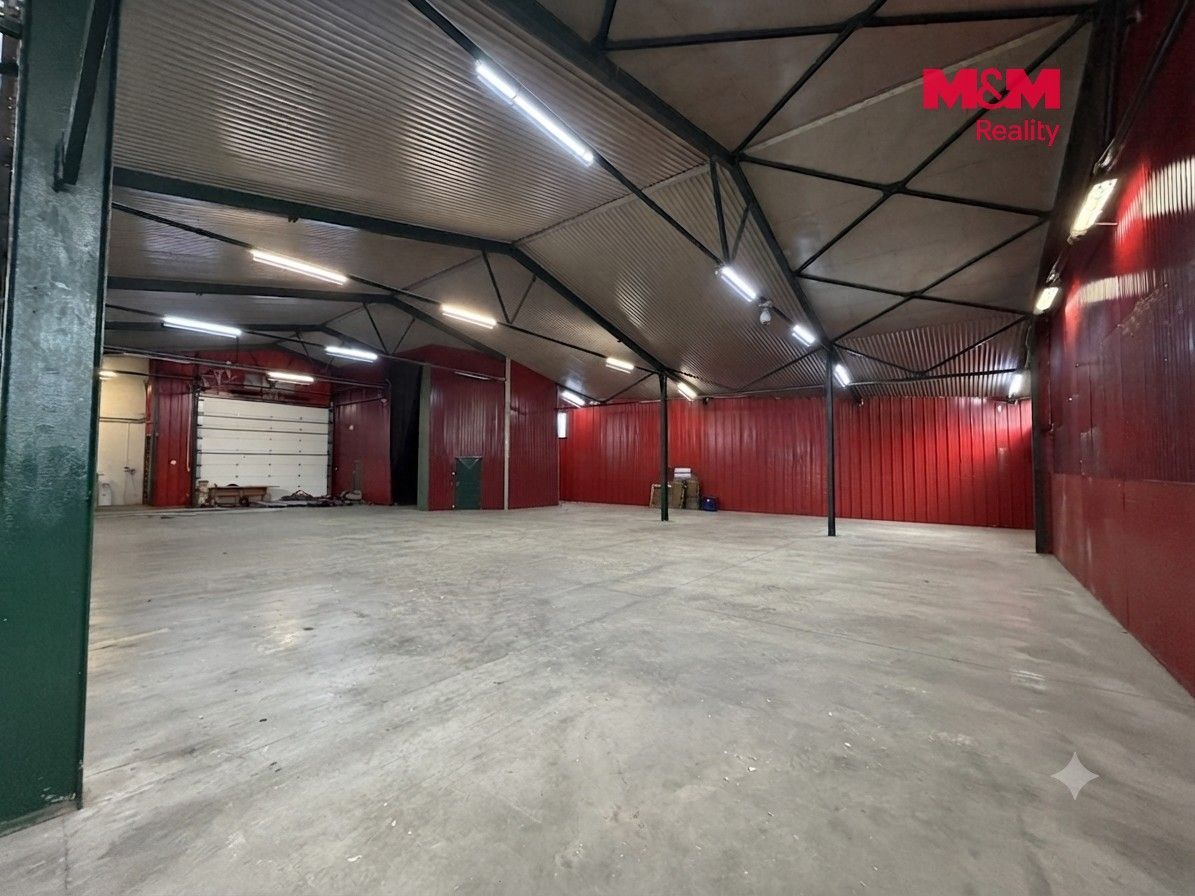 Pronájem komerčního prostoru 1000 m² - foto 2