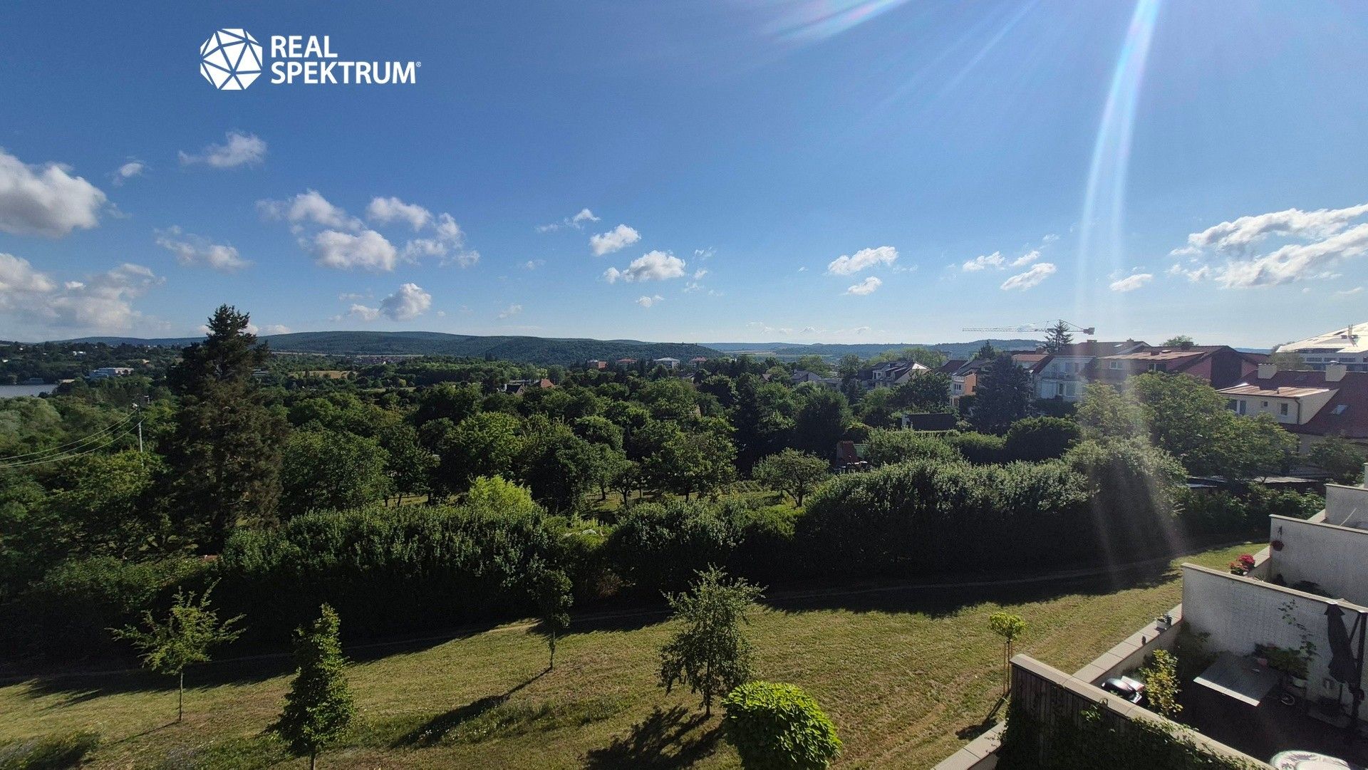 Pronájem bytu 3+kk 74 m² - foto 4
