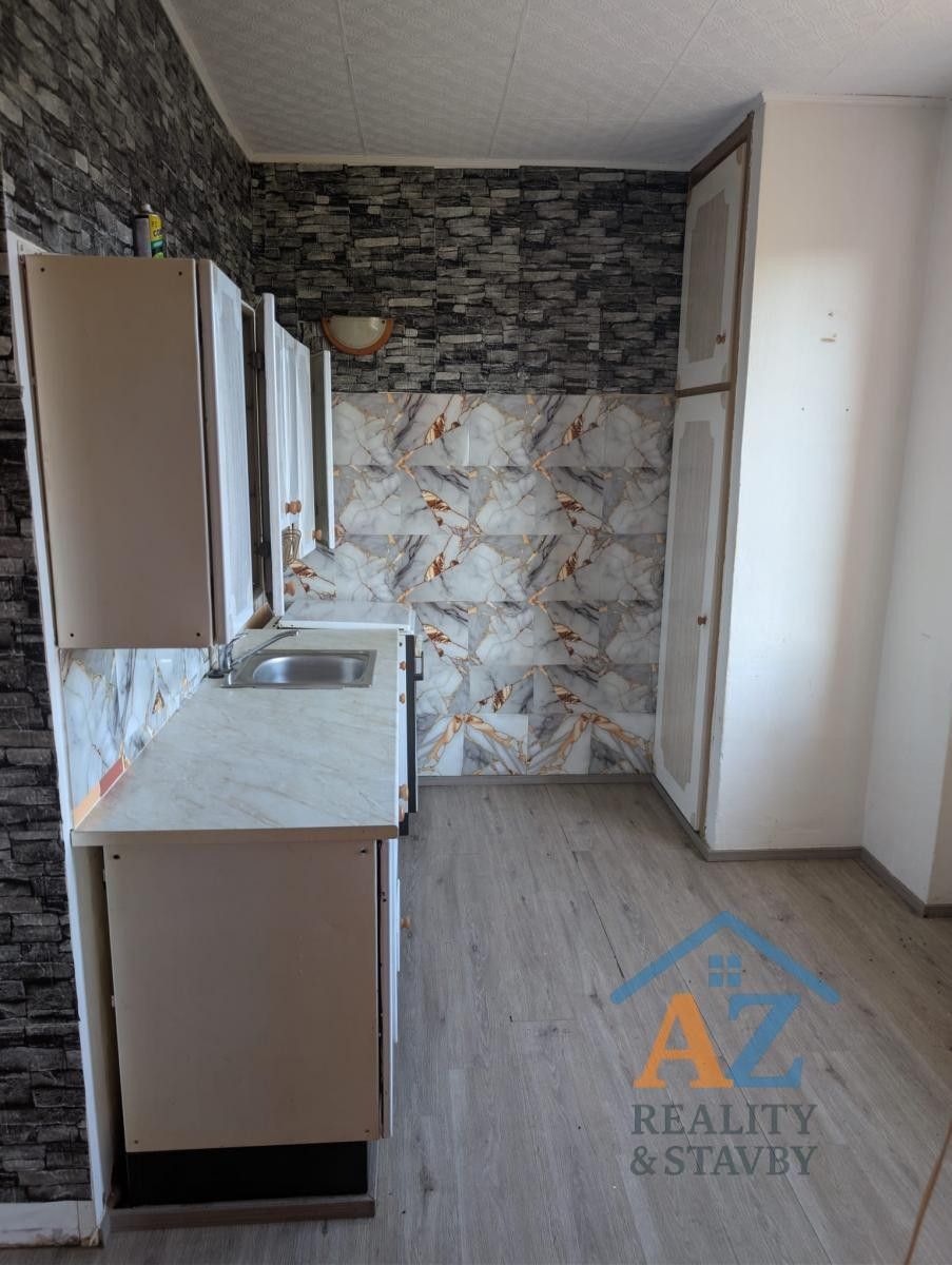 Pronájem bytu 2+1 49 m² - foto 2