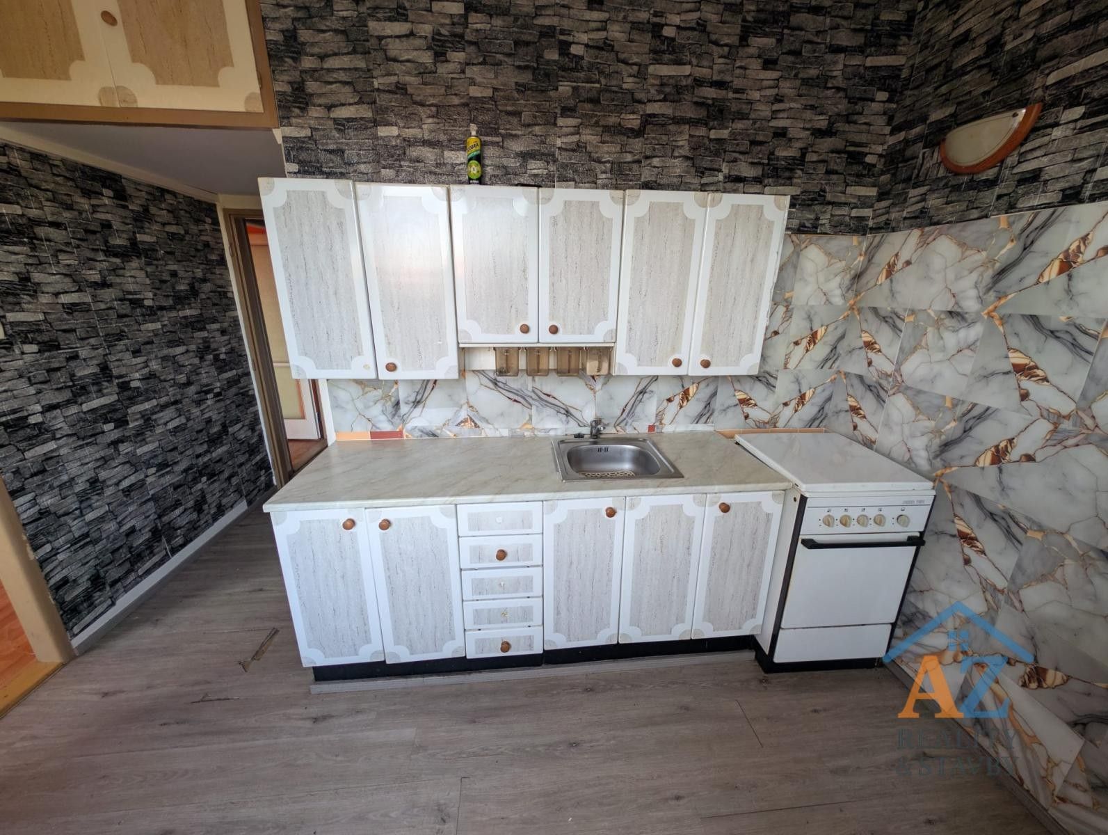 Pronájem bytu 2+1 49 m² - foto 1