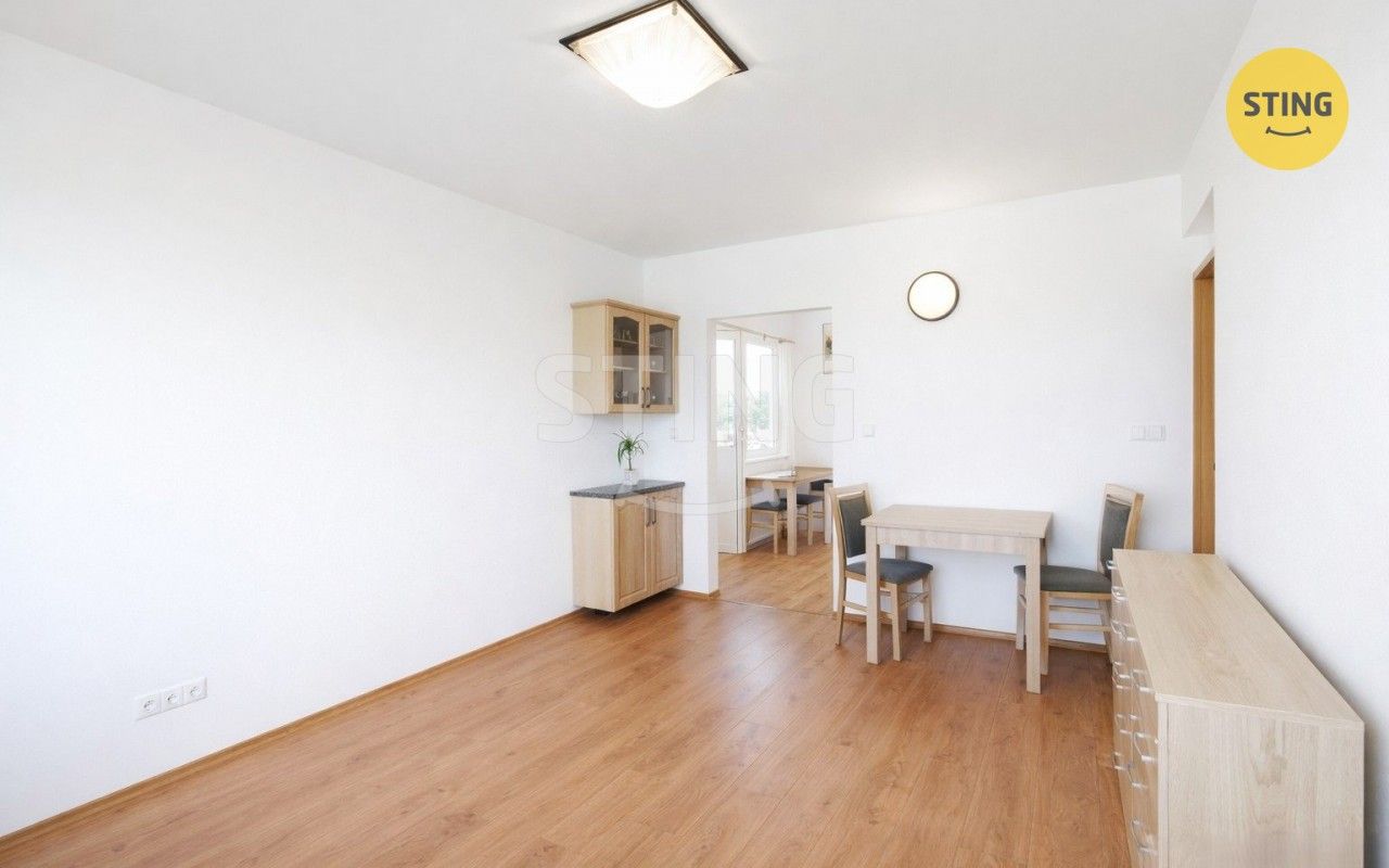 Pronájem bytu 1+1 37 m² - foto 3