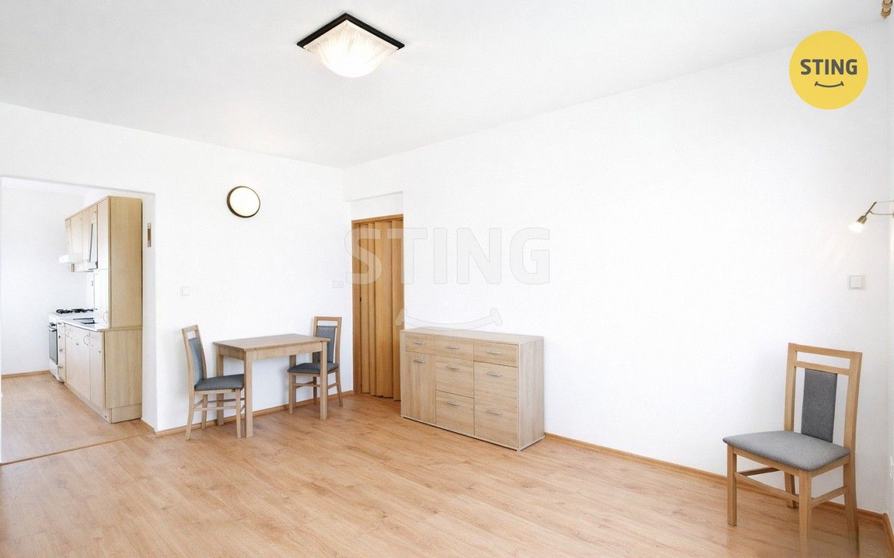 Pronájem bytu 1+1 37 m² - foto 8
