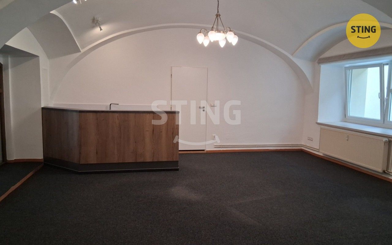 Pronájem komerčního prostoru 58 m² - foto 1