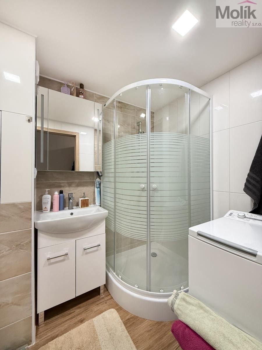 Pronájem bytu 2+kk 49 m² - foto 4