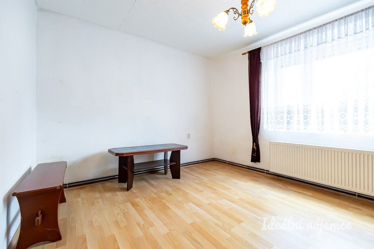 Pronájem bytu 2+1 41 m² - foto 4