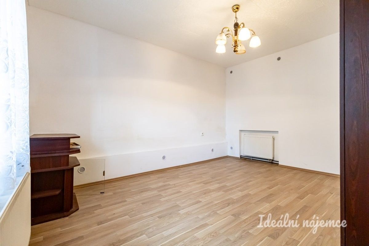 Pronájem bytu 2+1 41 m² - foto 7