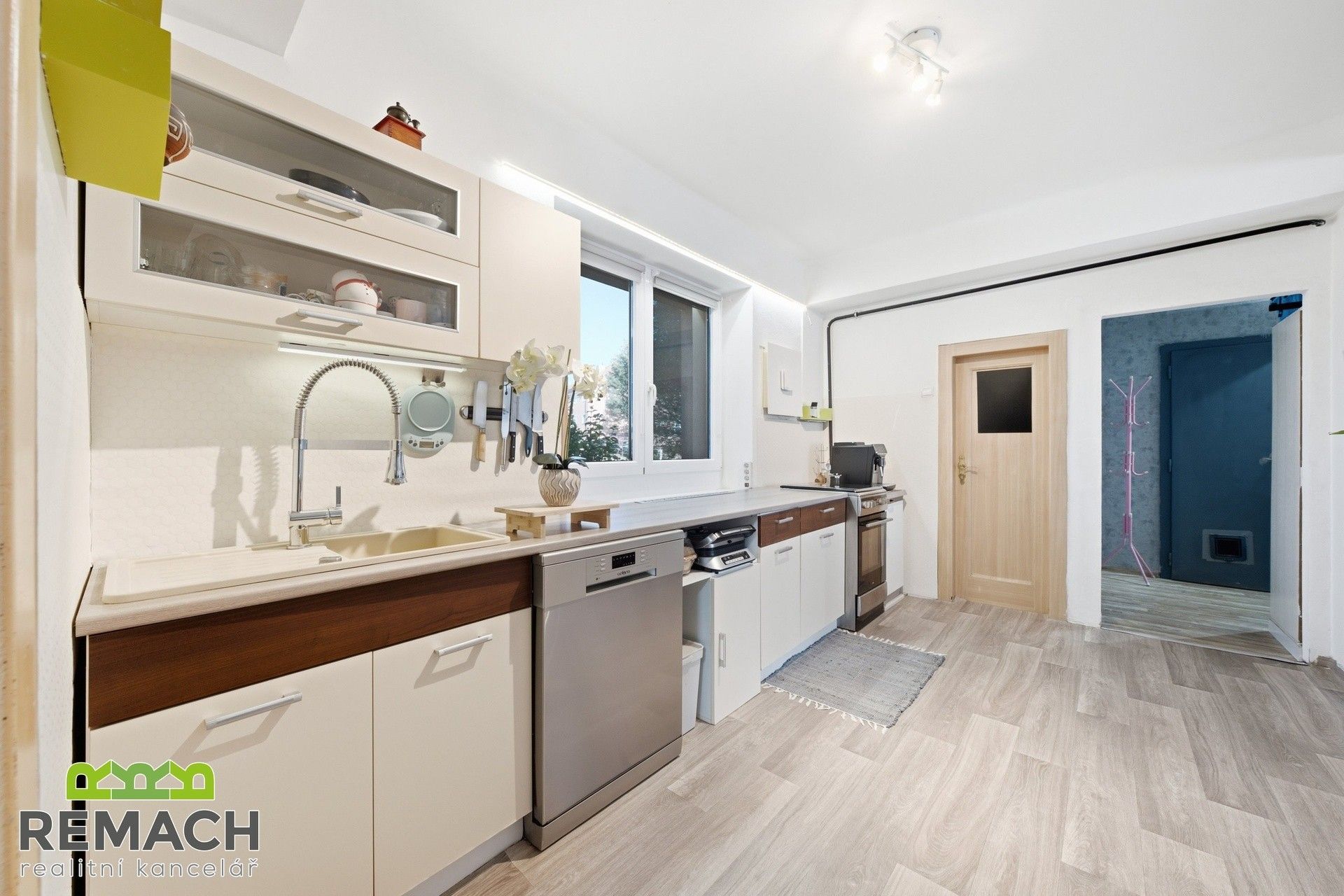 Prodej bytu 3+kk 79 m² - foto 1