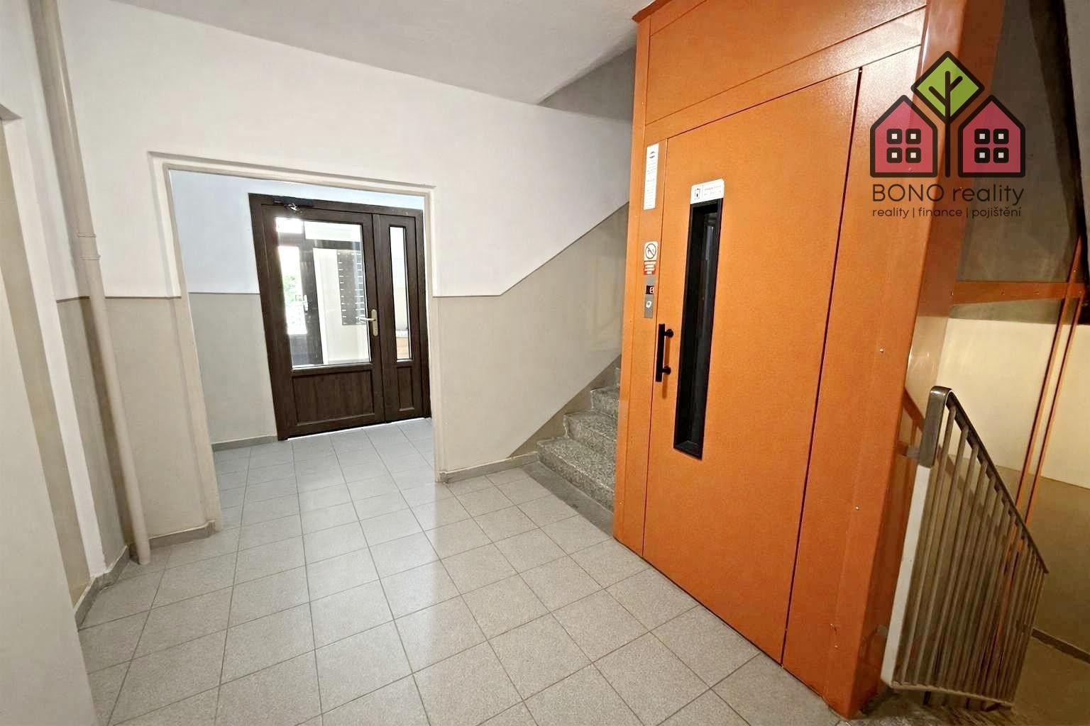 Pronájem bytu 3+1 75 m² - foto 6