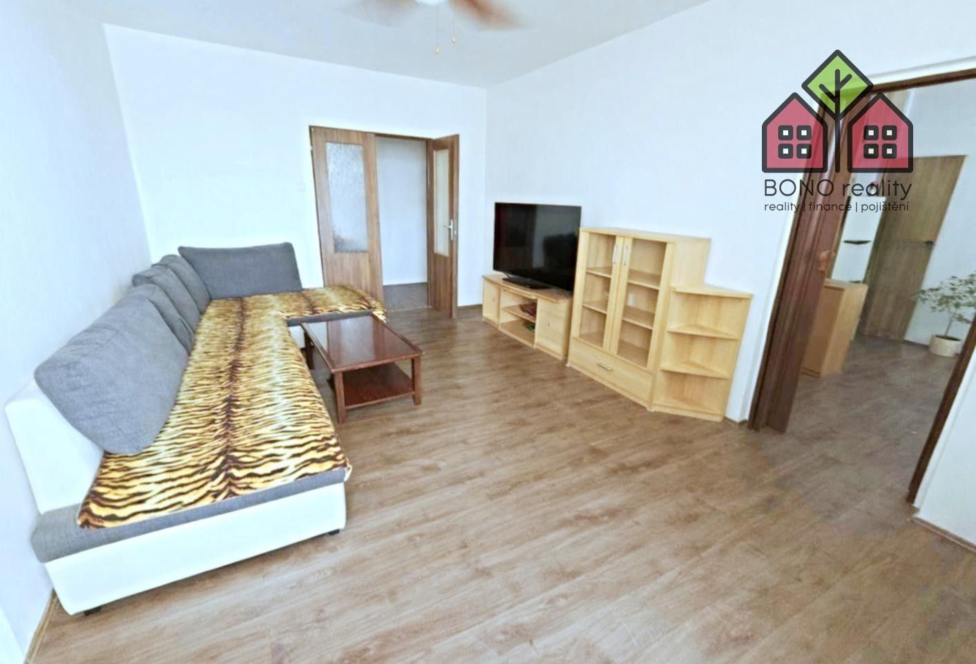 Pronájem bytu 3+1 75 m² - foto 3