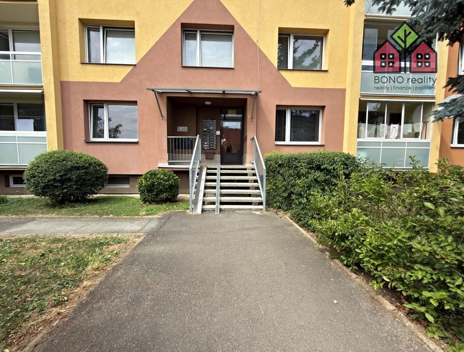 Pronájem bytu 3+1 75 m² - foto 5