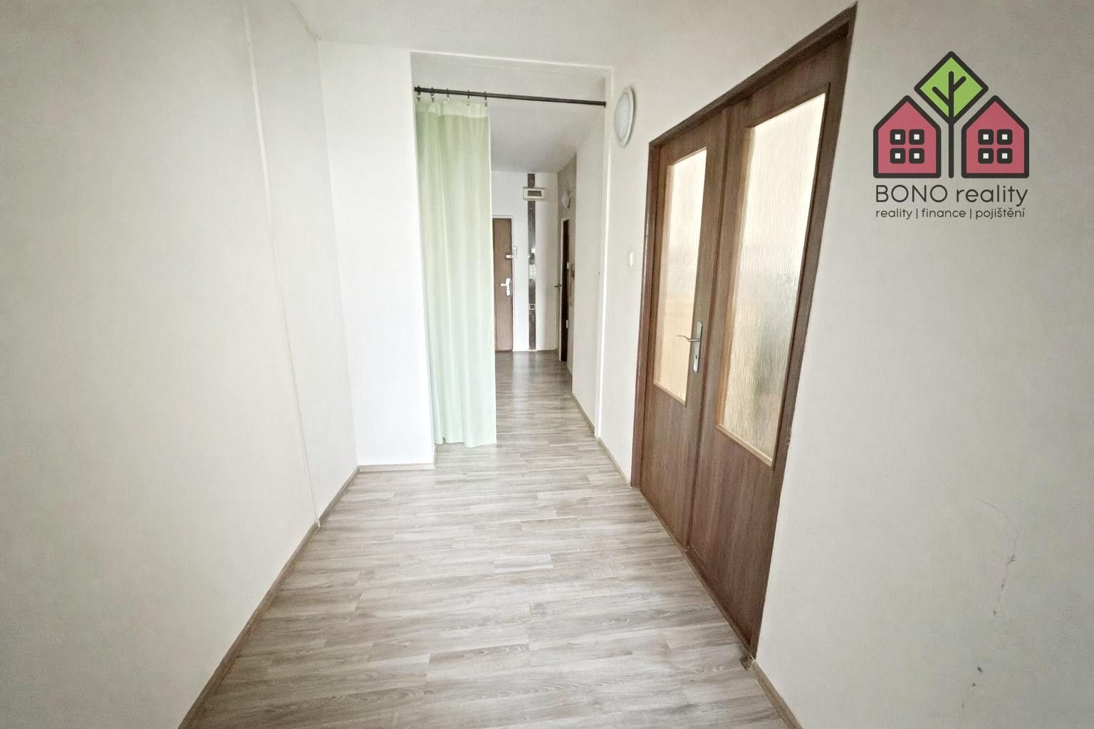 Pronájem bytu 3+1 75 m² - foto 11