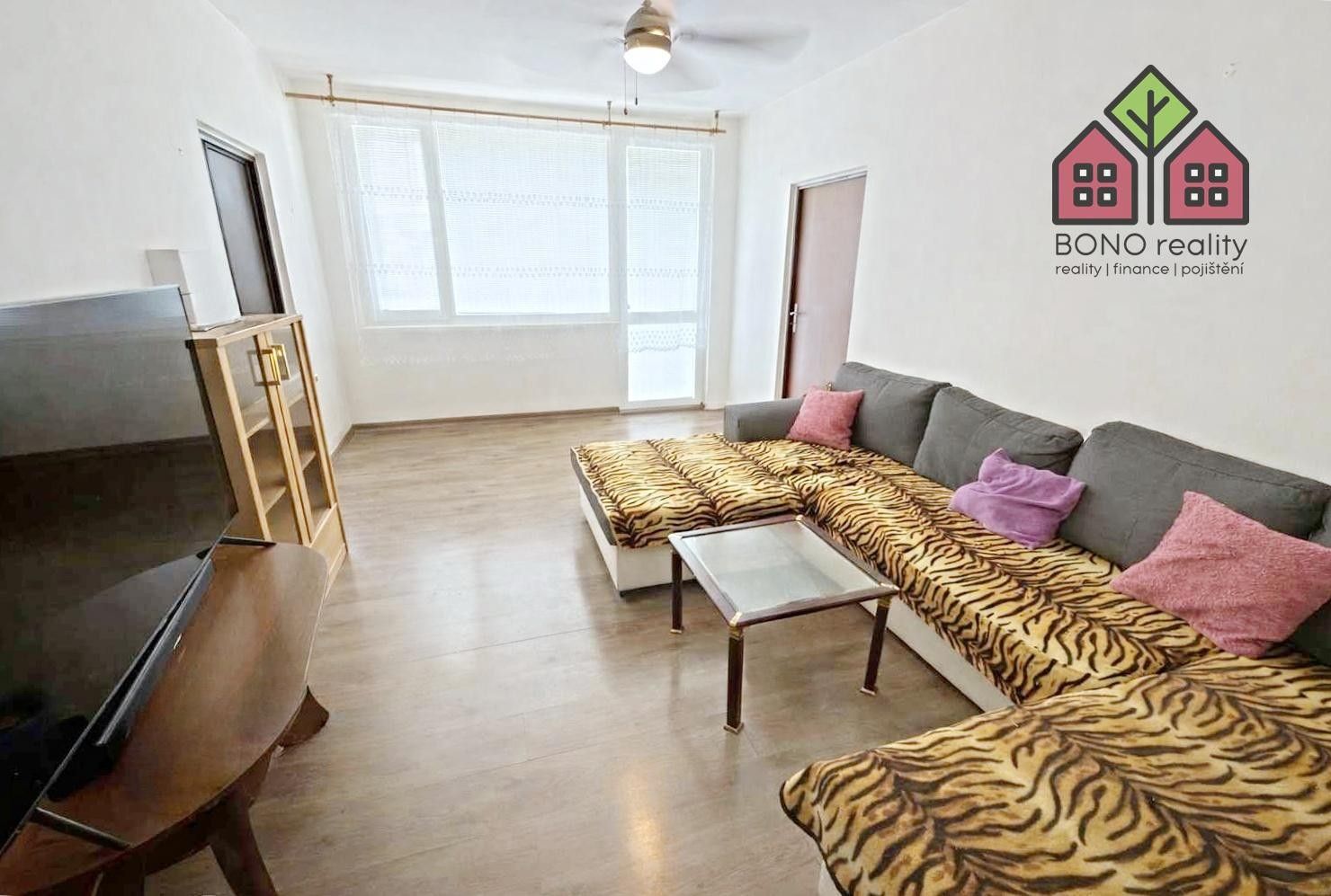 Pronájem bytu 3+1 75 m² - foto 16