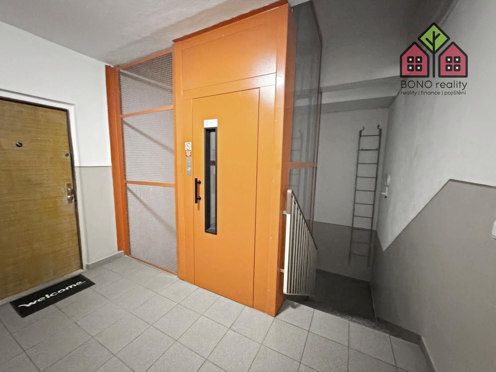 Pronájem bytu 3+1 75 m² - foto 29