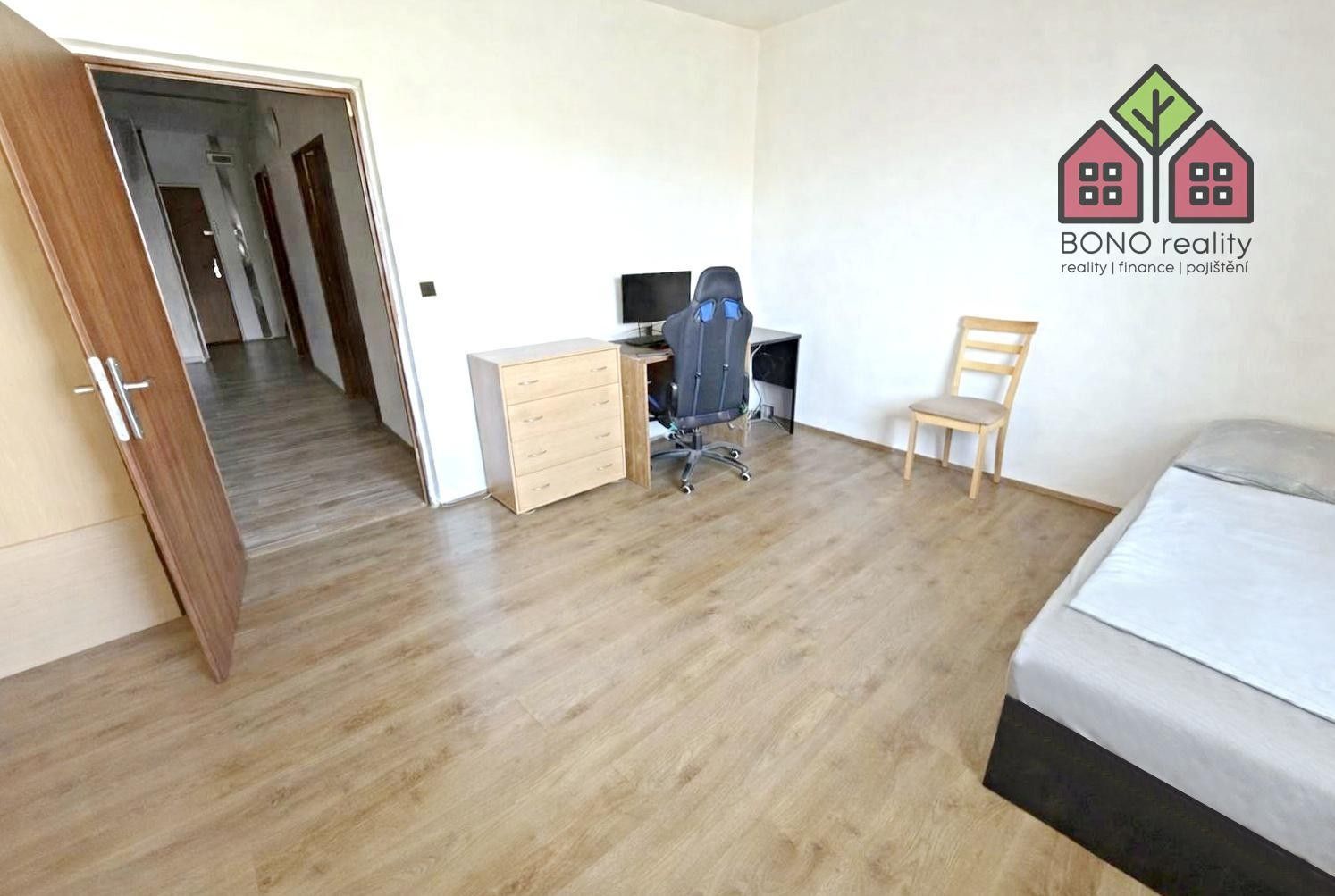 Pronájem bytu 3+1 75 m² - foto 26