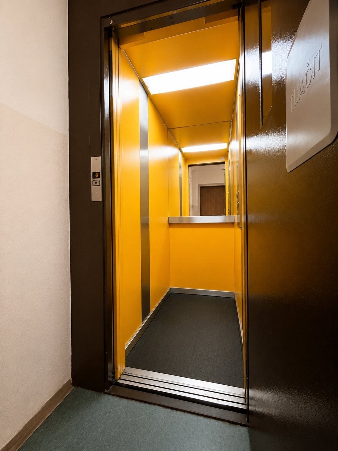 Pronájem bytu 3+kk 71 m² - foto 14